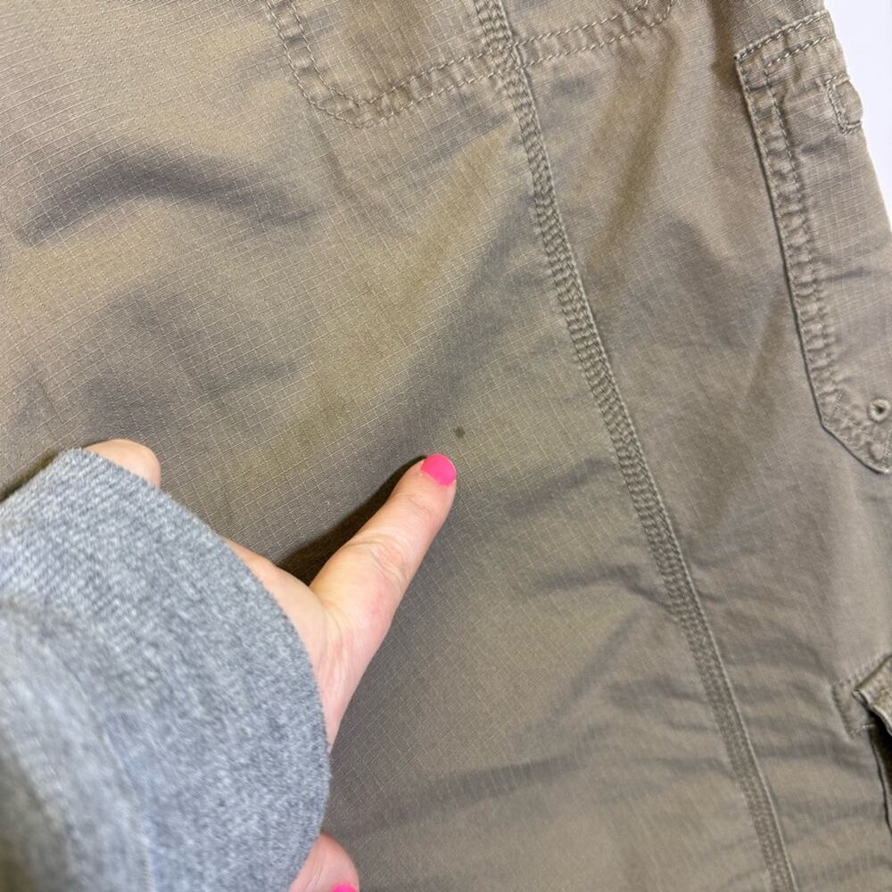 Eddie Bauer Khaki Cotton Capris. Size 12. In excellent used condition! - Picture 4 of 6